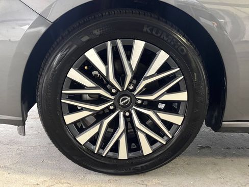 Used 2026 Nissan Altima 2.5 SV FWD image 29