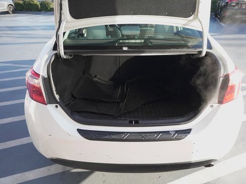 Used 2019 Toyota Corolla LE image 30