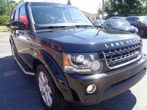 Used 2016 Land Rover LR4 HSE Silver Edition AWD/4WD image 15
