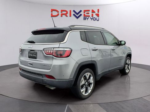 Used 2018 Jeep Compass Limited image 7