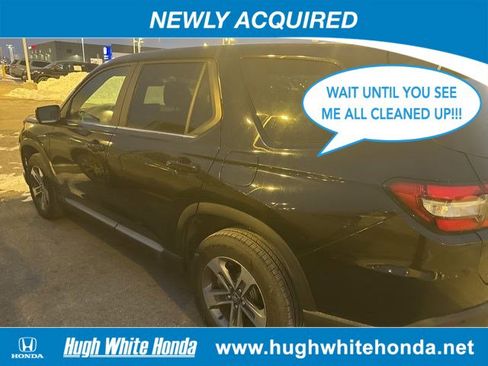 Used 2023 Honda Pilot EX-L image 2