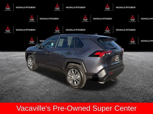 Used 2023 Toyota RAV4 XLE Premium AWD/4WD image 4