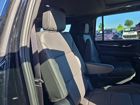 Used 2024 GMC Yukon XL Denali w/ Advanced Technology Package AWD/4WD image 85