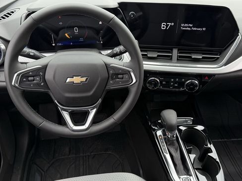 New 2026 Chevrolet Trax LT w/ Driver Confidence Package image 11