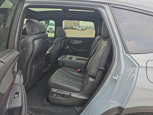 Used 2025 Acura MDX A-Spec AWD/4WD image 19