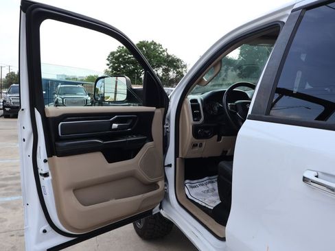 Used 2019 RAM 1500 Big Horn AWD/4WD image 21