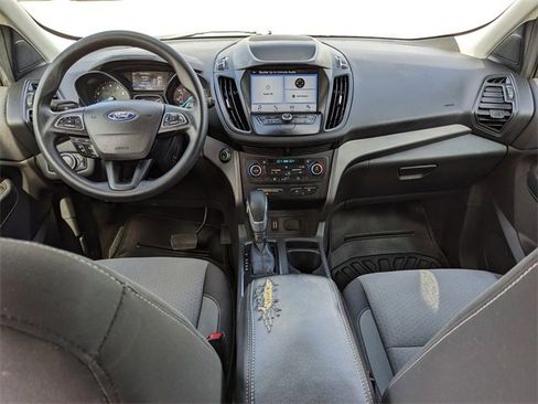 Used 2019 Ford Escape SE image 15