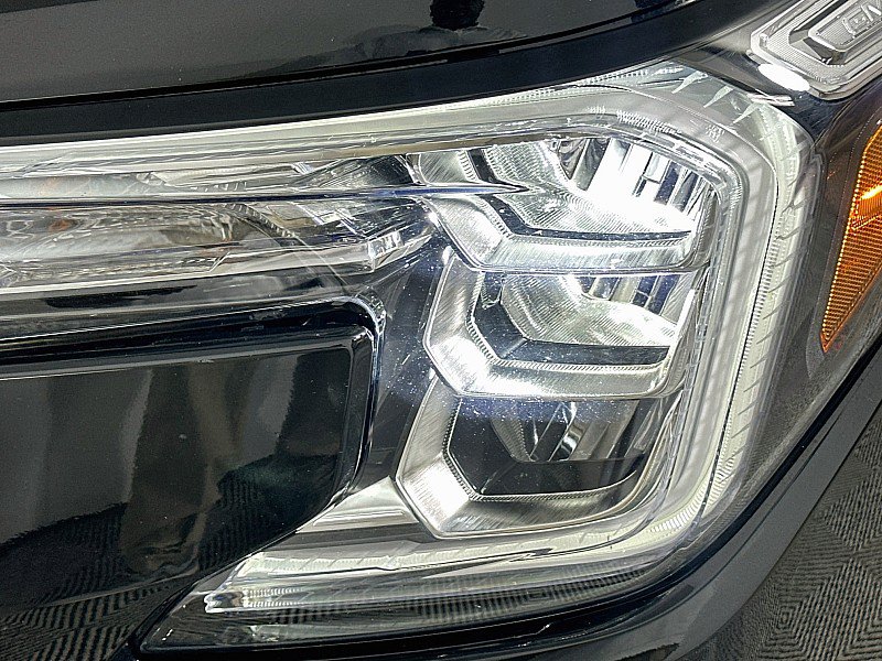 Used 2024 GMC Terrain SLT AWD/4WD image 30