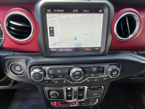 Used 2019 Jeep Wrangler Unlimited Rubicon AWD/4WD image 27