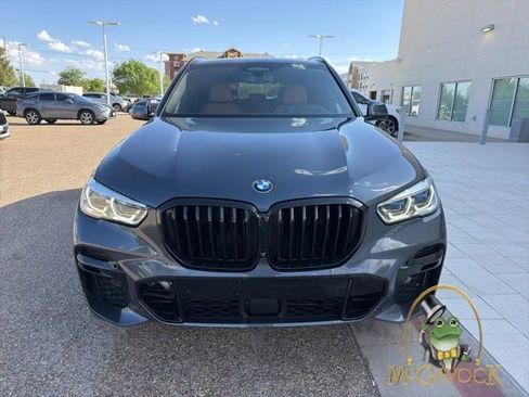 Used 2022 BMW X5 xDrive40i w/ M Sport Package AWD/4WD image 2