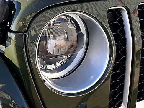 Used 2023 Jeep Wrangler Unlimited Sahara w/ Cold Weather Group image 29