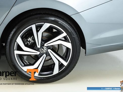 Used 2025 Volkswagen Jetta SEL FWD image 6