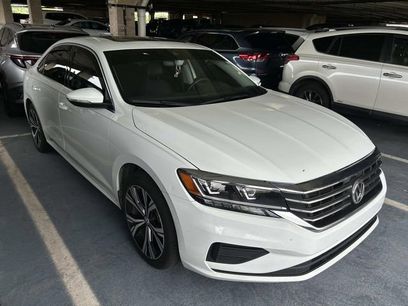 Used 2021 Volkswagen Passat 2.0T SE
