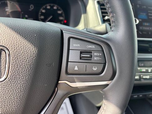 Used 2025 Honda Ridgeline RTL image 17