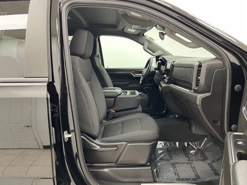 Used 2024 Chevrolet Silverado 1500 LT w/ Z71 Off-Road Package image 15