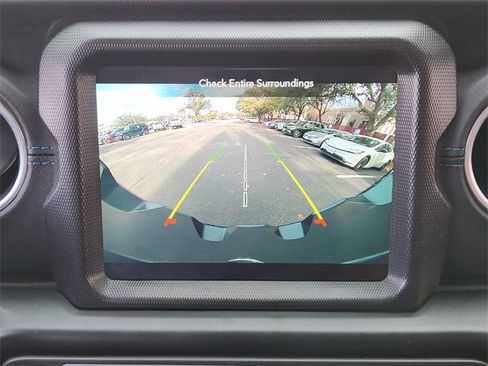 Used 2022 Jeep Wrangler Unlimited Rubicon 4xe w/ Cold Weather Group image 14