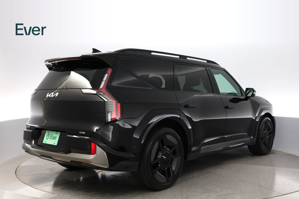 Used 2024 Kia EV9 GT-Line AWD/4WD image 3