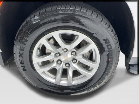 Used 2024 Chevrolet Tahoe LT RWD image 12