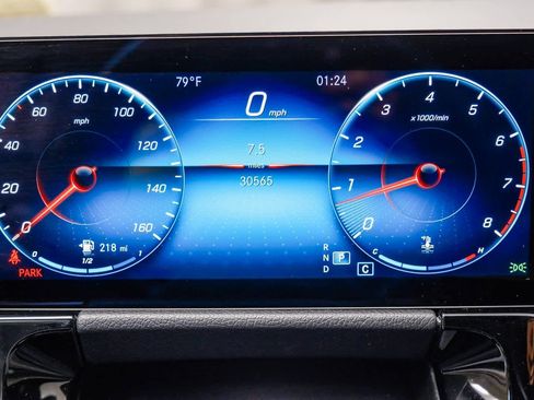 Certified 2022 Mercedes-Benz GLA 250 image 23