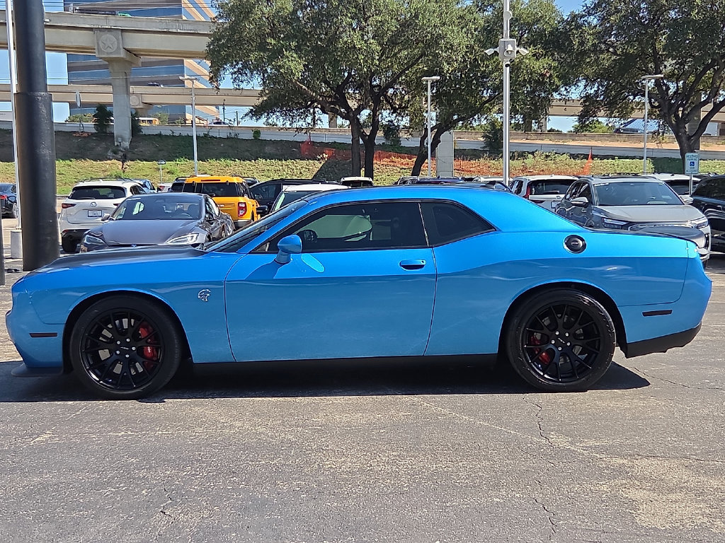 Used 2019 Dodge Challenger SRT Hellcat w/ Plus Package RWD image 3