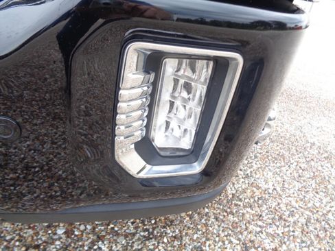 Used 2020 GMC Sierra 3500 Denali w/ Denali Ultimate Package image 24