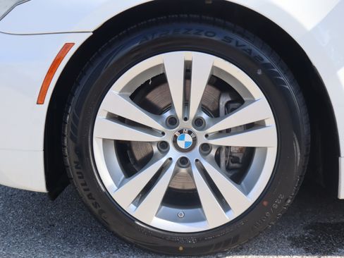 Used 2009 BMW 528i Sedan RWD image 11