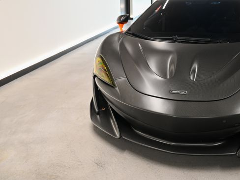 Used 2019 McLaren 600LT RWD image 2