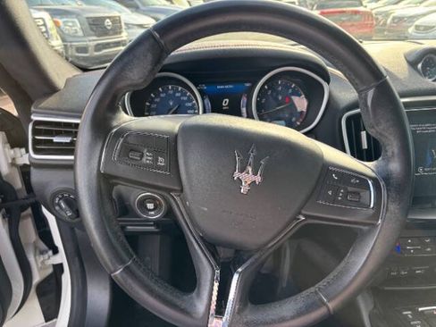 Used 2017 Maserati Ghibli RWD image 13