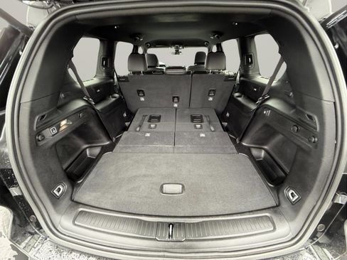 Used 2024 Jeep Grand Cherokee L Laredo image 14