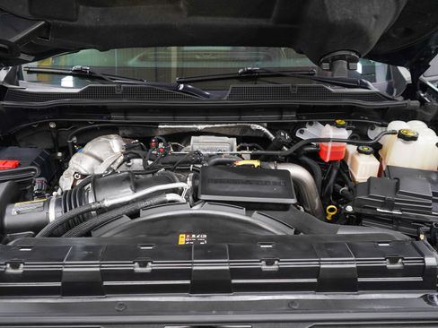 Used 2022 Chevrolet Silverado 2500 LTZ w/ LTZ Plus Package AWD/4WD image 34