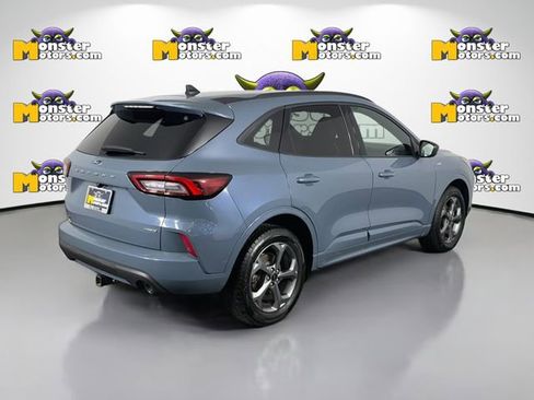 Used 2023 Ford Escape ST-Line w/ Equipment Group 301A AWD/4WD image 5