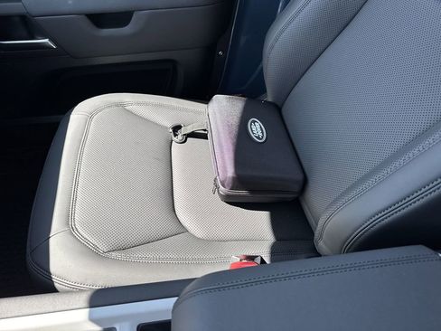 New 2025 Land Rover Defender 90 S image 27