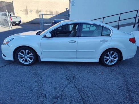 Used 2013 Subaru Legacy 3.6R Limited image 2