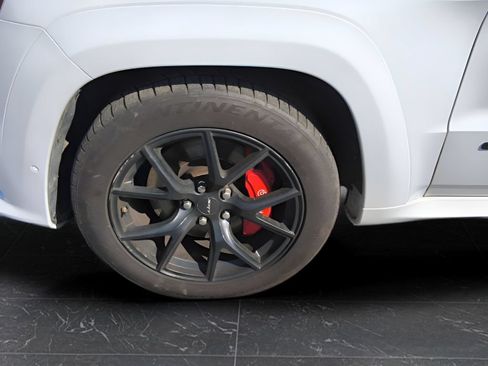 Used 2019 Jeep Grand Cherokee SRT AWD/4WD image 7