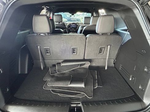 Used 2023 Chevrolet Traverse RS FWD image 52