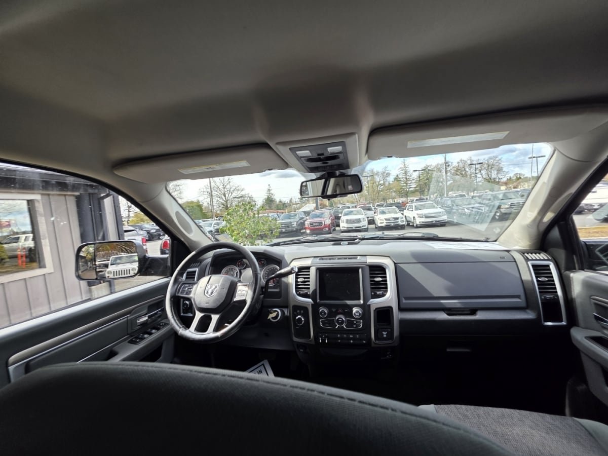 Used 2015 RAM 3500 Big Horn AWD/4WD image 10