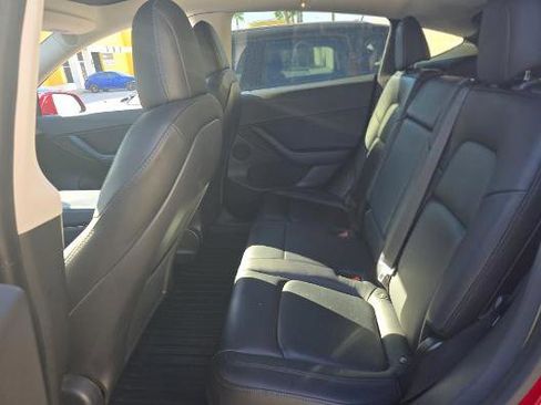 Used 2020 Tesla Model Y Long Range image 13