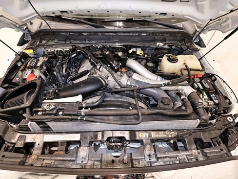 Used 2016 Ford F250 Lariat w/ Lariat Ultimate Package image 43