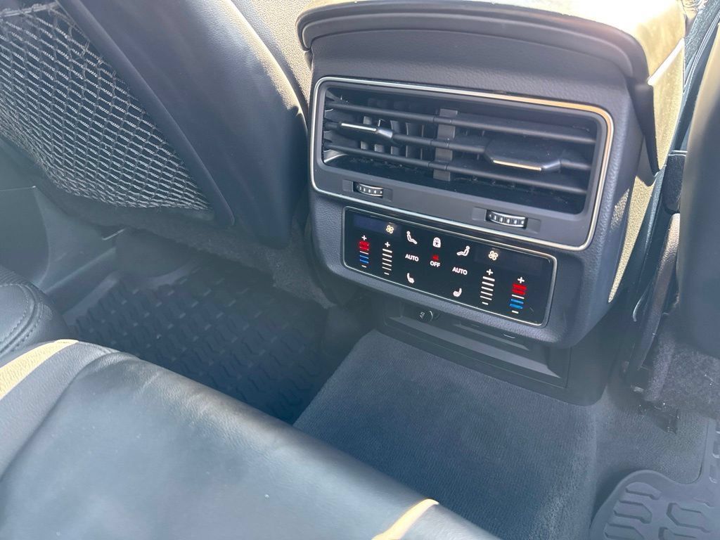 Used 2021 Audi Q7 3.0T Premium Plus AWD/4WD image 20