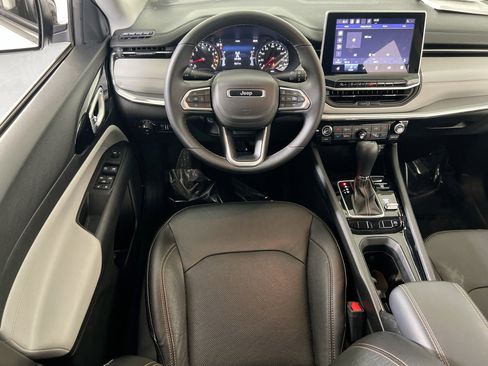 Used 2022 Jeep Compass Limited image 20