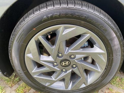 Certified 2024 Hyundai Elantra SEL FWD image 27