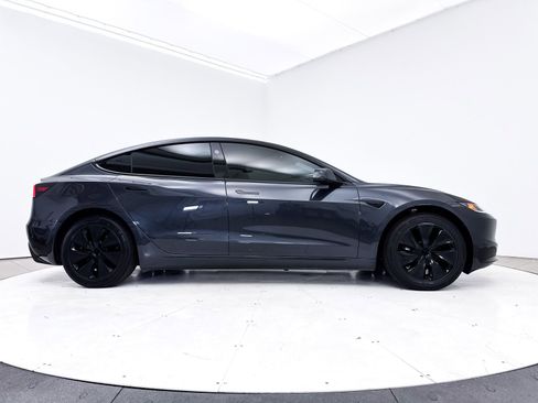 Used 2024 Tesla Model 3 Standard Range image 41