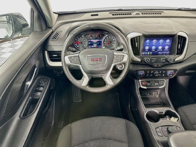 Used 2024 GMC Terrain SLE w/ Driver Convenience Package AWD/4WD image 11