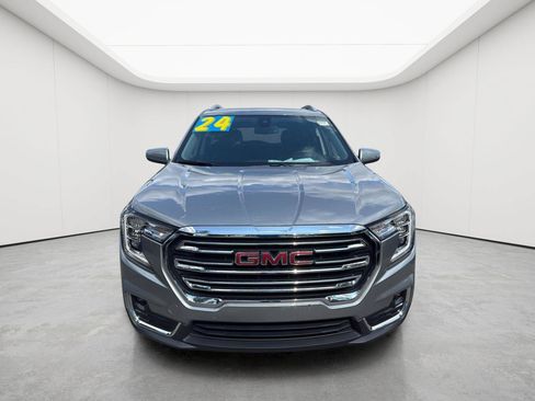 Used 2024 GMC Terrain SLT AWD/4WD image 2