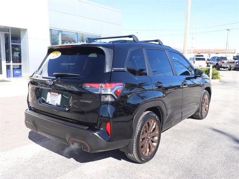 Used 2025 Subaru Forester Sport image 11