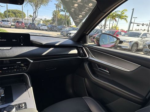 Used 2025 MAZDA CX-70 3.3 Turbo w/ Premium Plus Pkg image 16