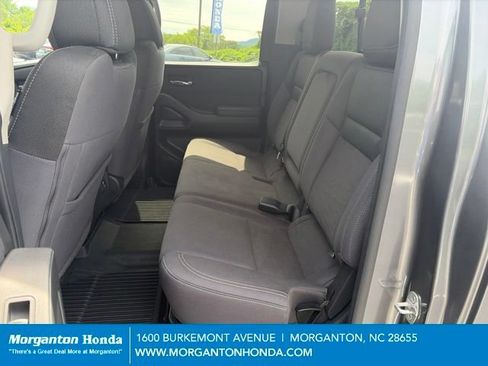 Used 2022 Nissan Frontier SV AWD/4WD image 31
