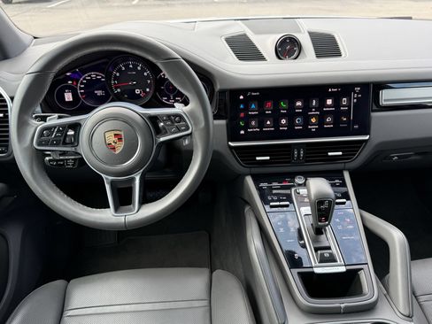Used 2023 Porsche Cayenne Platinum Edition AWD/4WD image 13