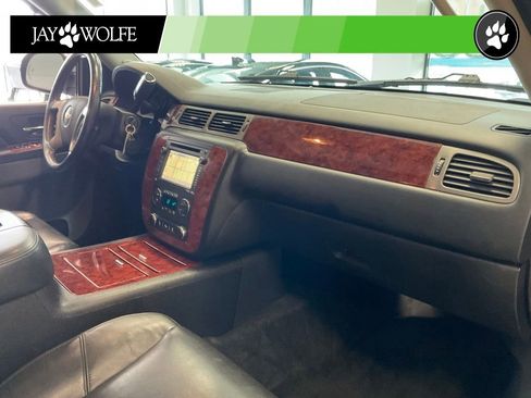 Used 2014 Chevrolet Tahoe LTZ AWD/4WD image 18