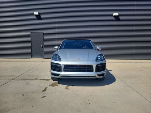 Certified 2022 Porsche Cayenne GTS AWD/4WD image 9